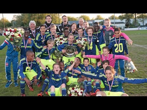 Titelstrijd Ajax D1 - Feyenoord D1