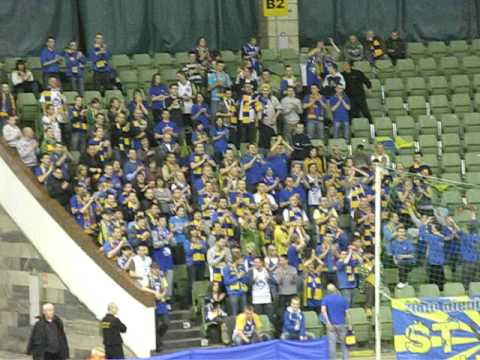 Kibice Stali Ostrów WLKP. w Poznaniu