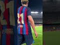 If you stretch your arm you can touch Frenkie ?? #shorts