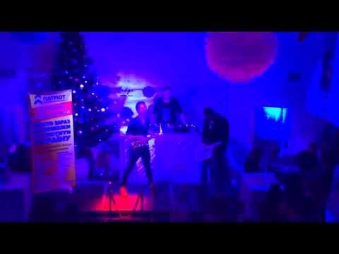 David Guetta - Titanium - LEBEDEFF & SOLOVIOFF live Christmas performance