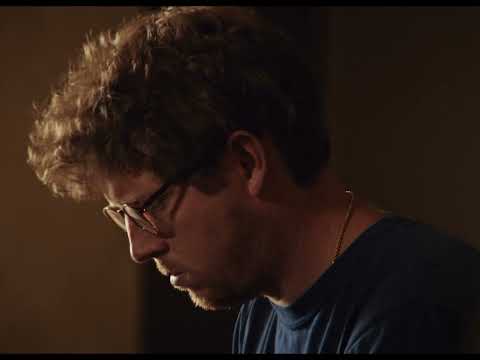 Elijah Fox "Lari" live from Tuscany, Italy