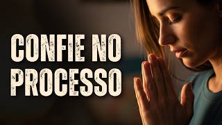 QUANDO TUDO DESMORONA, DEUS ESTÁ REESCREVENDO SUA HISTÓRIA COM UM NOVO PROPÓSITO