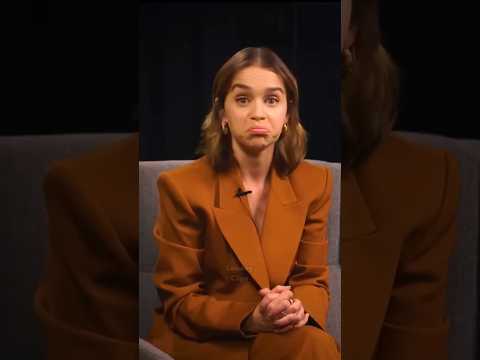 Please, Sir. Can I Take A Wig? #EmiliaClarke #gameofthrones #got #shorts #gameofthrones