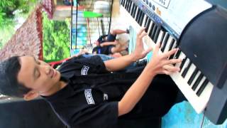 SUNRISE KUDUS - BERTAHAN (COVER STEVEN JAM )