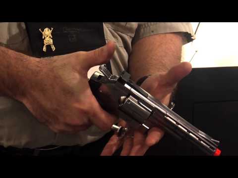 Airgun Reporter - Shot Show 2013 - Episode #8. Air Venturi Booth: Dan Wessons.