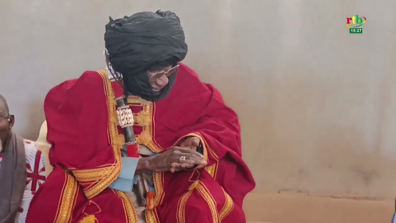 Naab Yit Kiougou : Le roi du Yatenga regagne son palais après la cérémonie