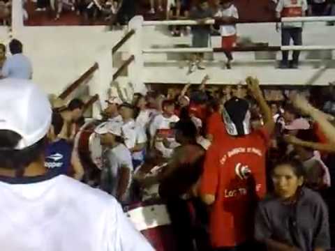 "ai viene la banda que loca que estaâ™«" Barra: Los Borrachos de Morón &bull; Club: Deportivo Morón