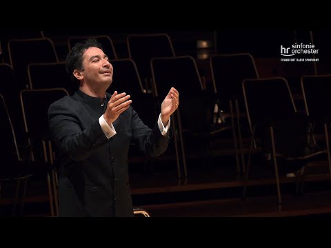 Stage@Seven: Dvořák: Serenade for Wind Instruments – Andrés Orozco-Estrada