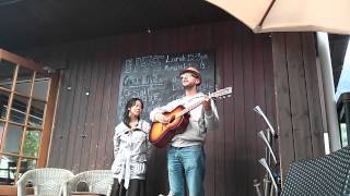 preview picture of video 'Vali & Savane live at Le Délice, Les Houches.'