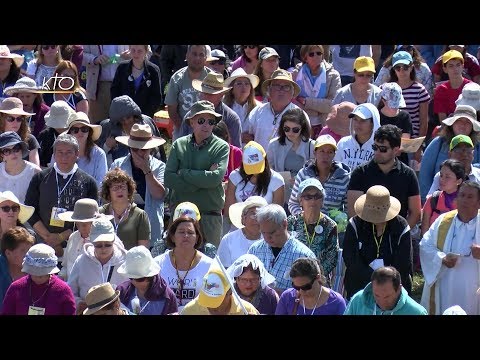 Le pape invite les Chiliens à ne pas céder à la résignation