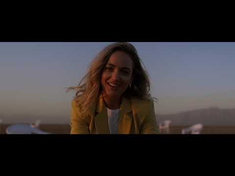 Janie Bay - My Lief Feat. Majozi & Early B [Official Video]
