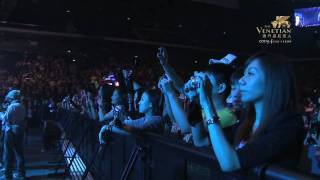 Ekin Cheng  at Venetian CotaiArena 2010.mp4