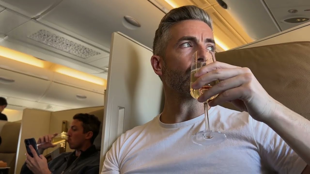 Etihad Airways First & Business Class Lounge