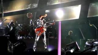 Muse, the sublime New Born, first night live at Wembley 2010 HD