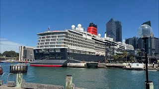 Cunardās Queen Anne first time in Australia - live