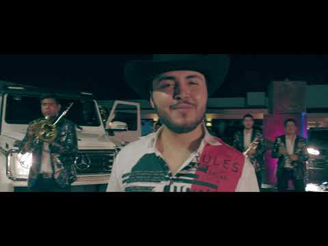 Wil Caro - Bajita la mano (Official Video)