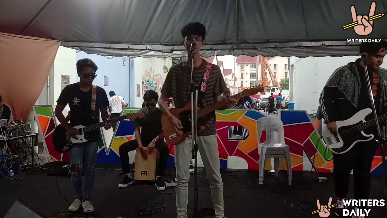 LOKO - Gundah Gulana | [LIVE] Laman Seni 7