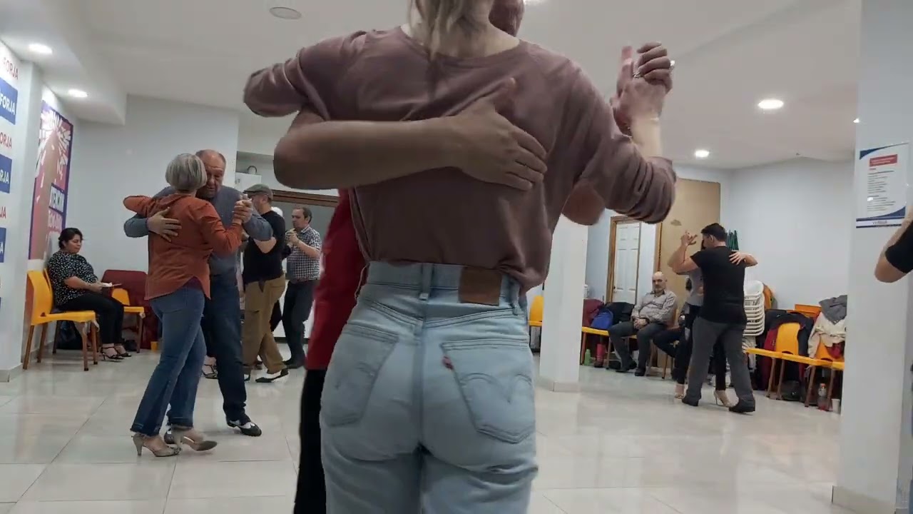La Romántica Milonguera "Mí serenata" 🇦🇷 11/06/23 TDJ Aldo Orrego 🎧 Mate Milonguero 🧉 ☃️ USHUAIA