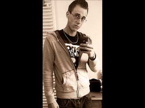 Moya - Bitch (Probeversion)