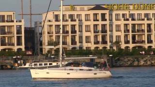 preview picture of video 'Eindrücke Hanse Sail und Ostsee Hotel Yachthafenresidenz Hohe Düne'