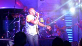 VaShawn Mitchell &quot;His Blood Still Works&quot; featuring Clifton Ross