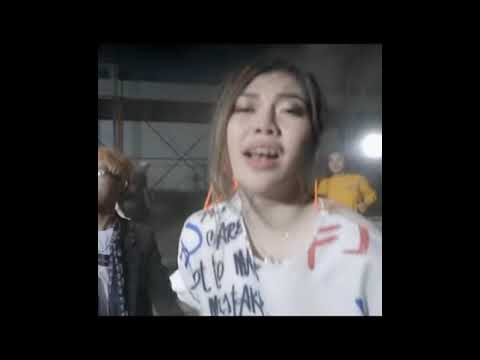 bodo amat,julia vio feat insan Aoi(music video)