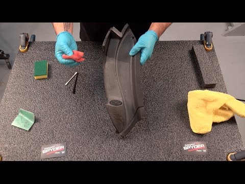 Can Am Spyder -  Part 1 - Making the plastic black again - Spyder TV - Wipe New