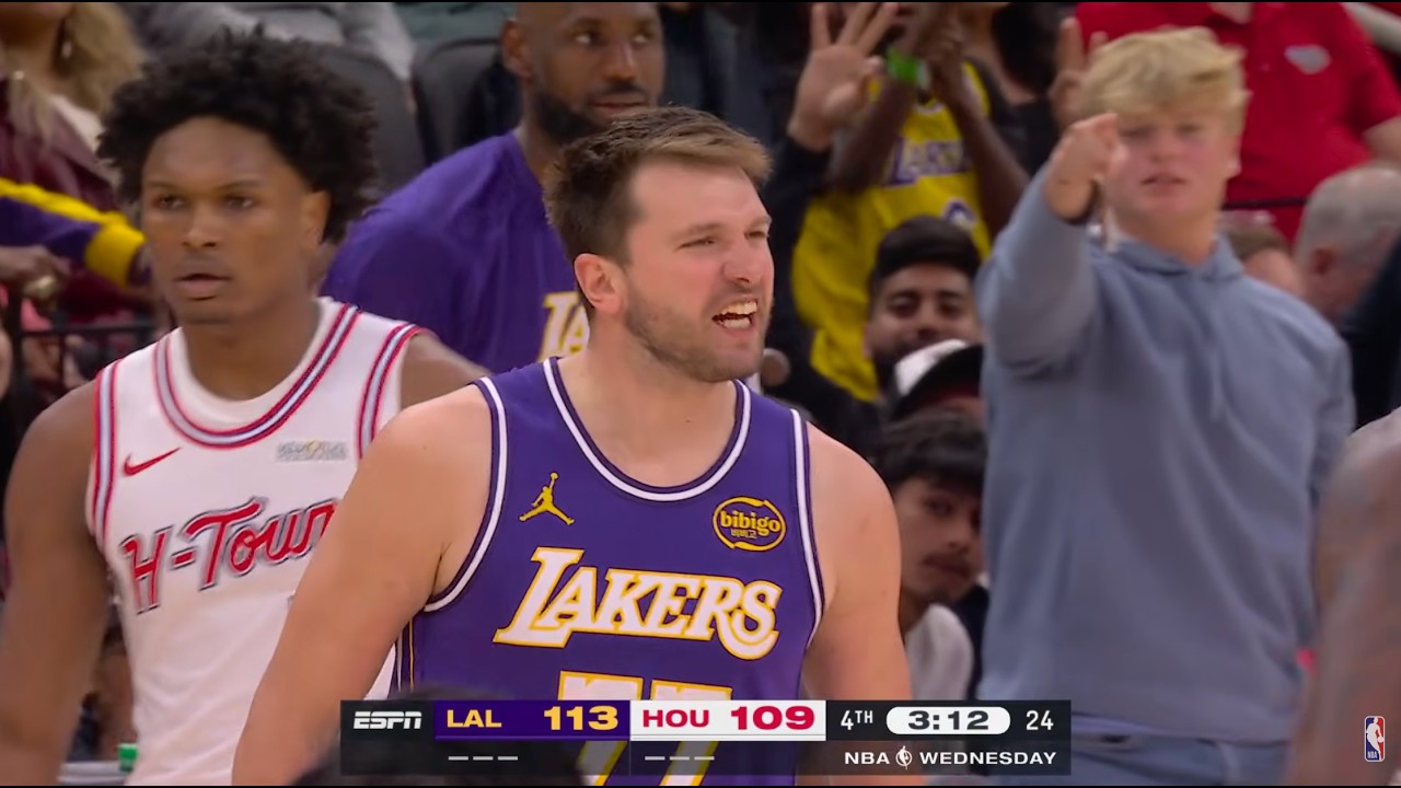 Luka Dončić COULDN'T MISS in 4Q vs Houston 🤯 | March 18, 2026