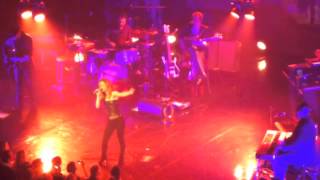 2013 11 03 Vanessa Paradis @ Cirque Royal   04 Station Quatre Septembre