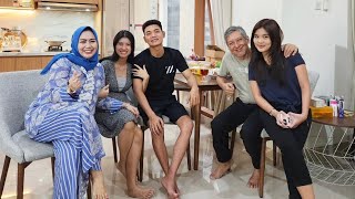 Download lagu A DAY IN MY LIFE : GWS KA TRI , KANGEN KANGENAN!!!! mp3