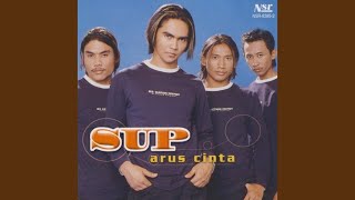 Download lagu Pusara Kasih mp3