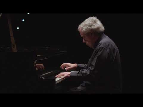 Chopin - Mazurca Op.17 No.4 em lá menor (Nelson Freire, piano)