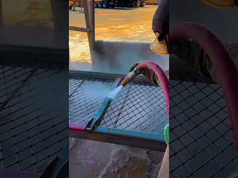 Jateamento úmido #araguari #minasgerais #jateamento #oficinadecarretas