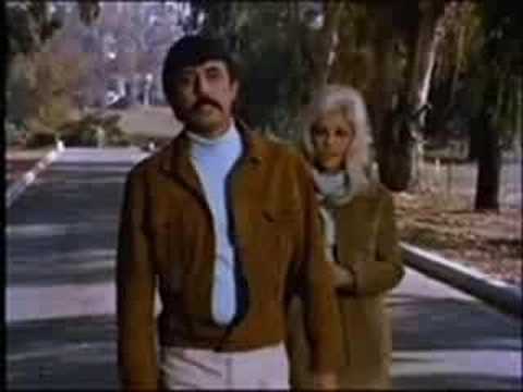 Videoclip de I've Been Down so Long (It Looks Like up to Me) — Nancy Sinatra