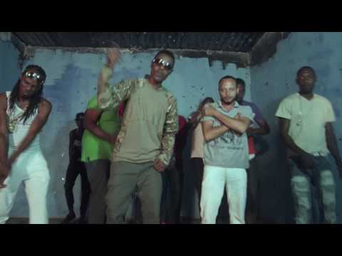 Wayne Wonder Ft. Surpriz - Calamity [Official Music Video]