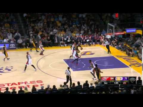 Steve Nash Transition Assist to Robert Sacre