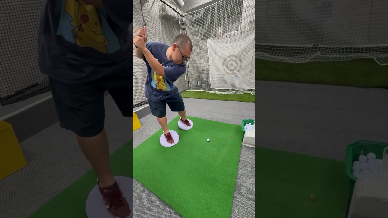 【ゴルフ】バランスボールの上でスイング【レッスン】#shorts