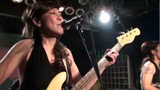 The 5.6.7.8s - Bomb the Twist - ボンブ。ザ。ツィースト  [Save the Norton Records' Benefit]
