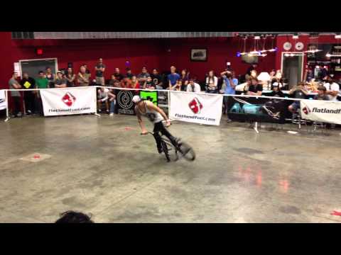 AMFLT 2012 JoMoPro Matthias Dandois 1