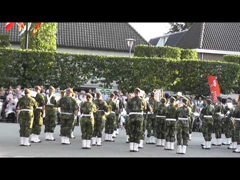 4Days marches Parade Wijchen 2013 4/7 Royal Homeguard Band of Umea Sweden