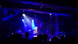 Florrie (Live at XOYO, London) - Call 911