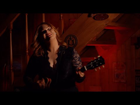 Lucie Tiger - Midnight Goodbye (Official Music Video)