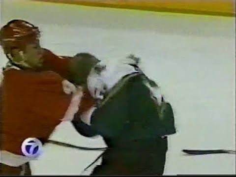 Sean Avery vs Steve Ott