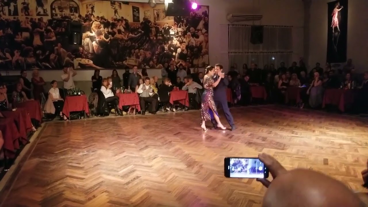 Pablo Nievas & Florencia Fraschina. Salon Canning, Parakultural.