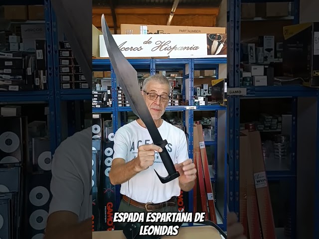 Vídeo relacionado con El escudo espartano del rey Leónidas - Arte de metal de bronce real, hecho a mano en Grecia, base de mármol