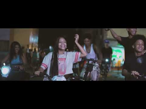 LA TUKITI ( VIDEO OFICIAL ) KI KI RI KI KI  Y AHORA TE VAMOS A PEGAR EN CUBA.