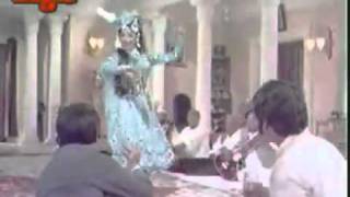 ''Meri Nazron Ne Kaise Kaise'' (Jangal Mein Mangal) - YouTube