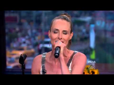 Wilson Phillips Sings 'Hold On' on 'GAA'