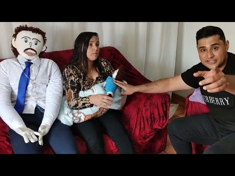 Mulher deu á LUZ a boneco de pano - A mulher do boneco