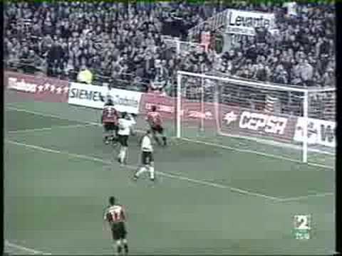Valencia 1-2 Valladolid (01-02)